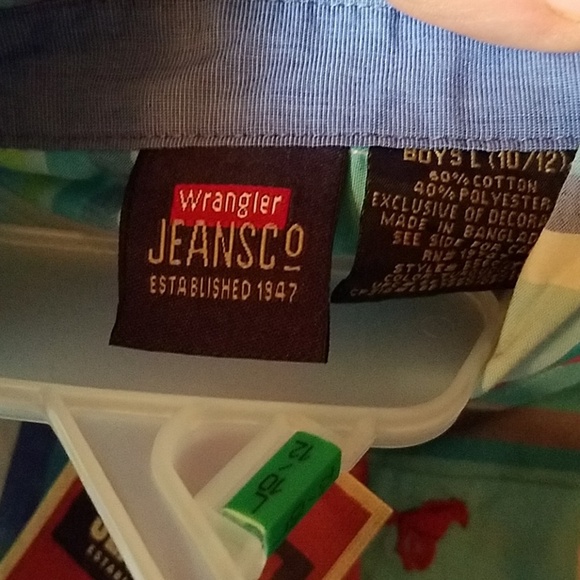 Wrangler Boys Button Down Plaid Shirt New - Picture 3 of 3